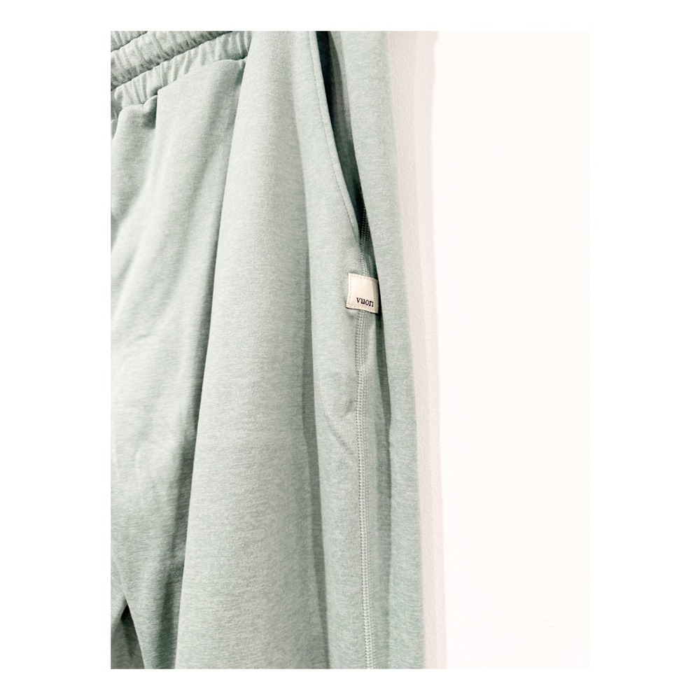 Vuori Performance Jogger & Halo Hoodie Set Sage Green Heather M - Picture 6 of 9